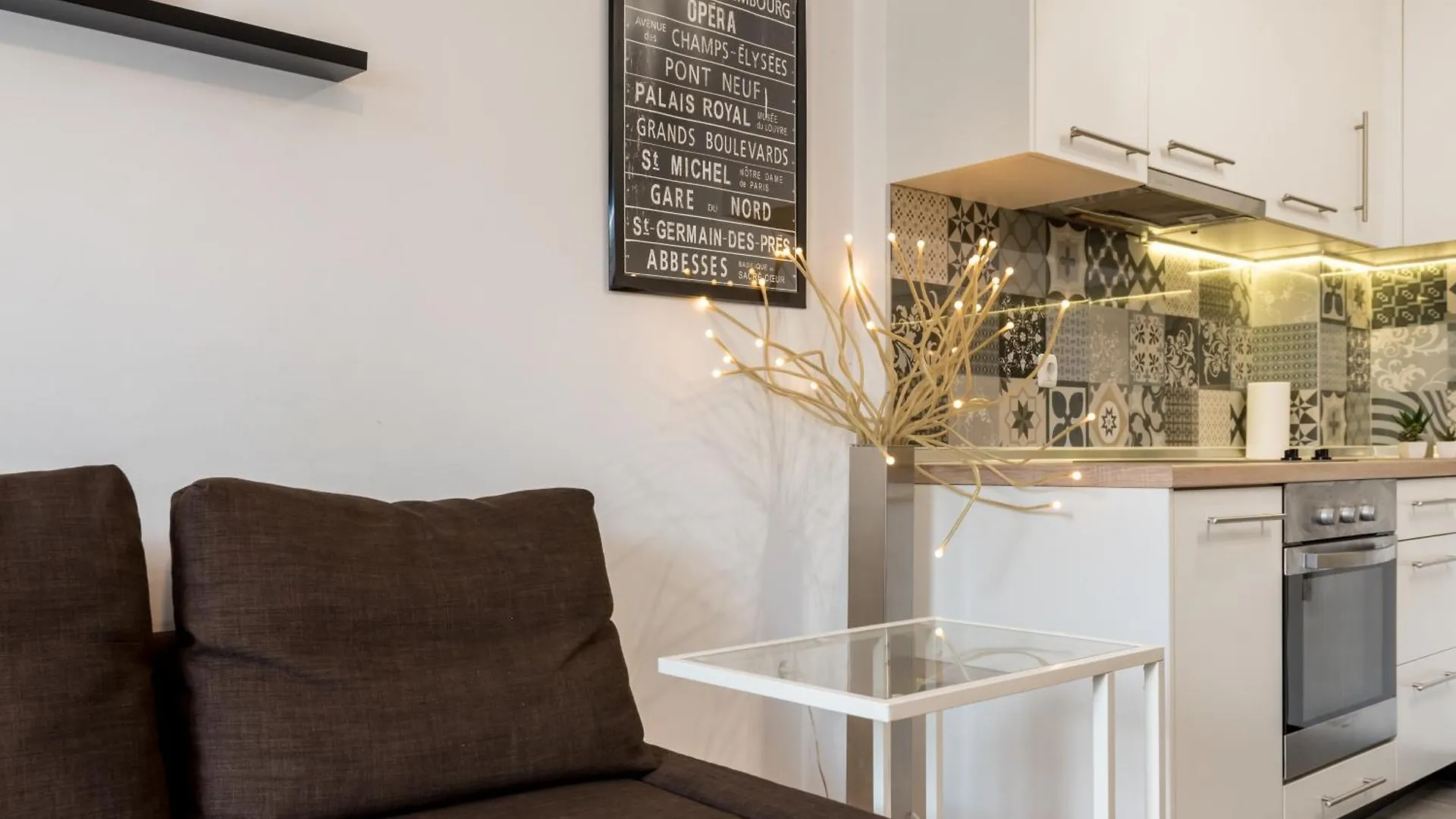 Stylish Place Near The Beach Varna Apartment