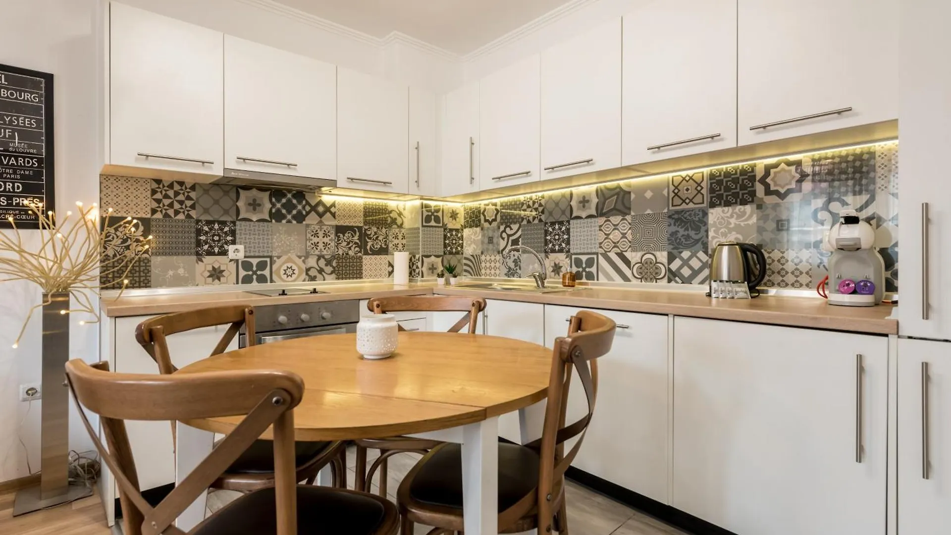 Stylish Place Near The Beach Varna Apartment